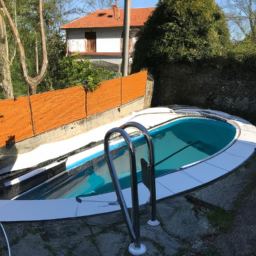 Réparez les dommages de votre piscine rapidement et efficacement avec un service professionnel Marmande